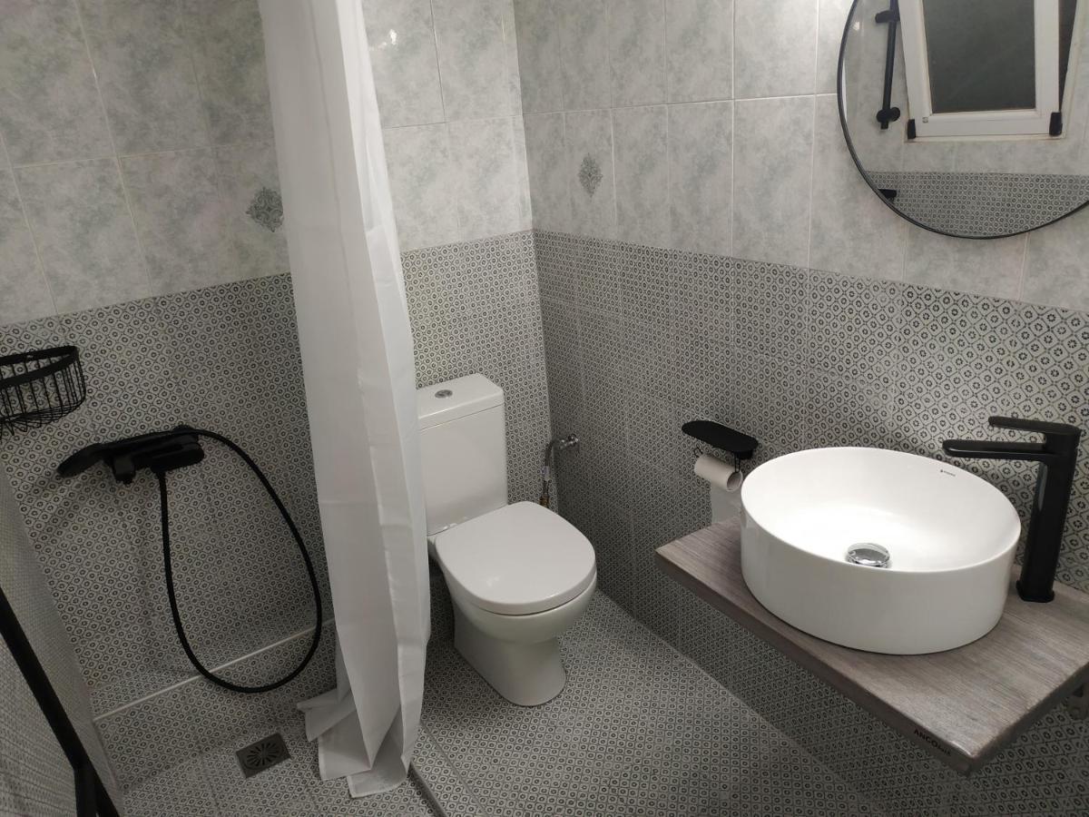 אתונה Cozy Apartment Near Metro Station Agia Marina מראה חיצוני תמונה