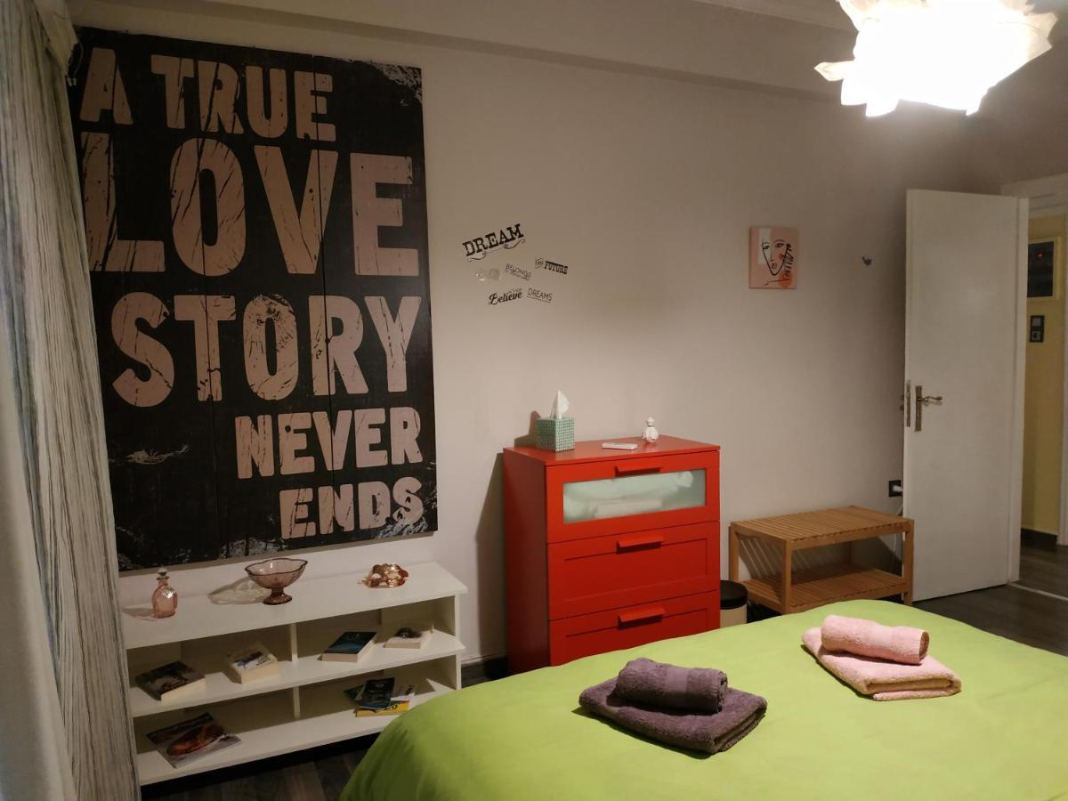אתונה Cozy Apartment Near Metro Station Agia Marina מראה חיצוני תמונה