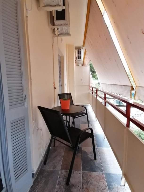 אתונה Cozy Apartment Near Metro Station Agia Marina מראה חיצוני תמונה