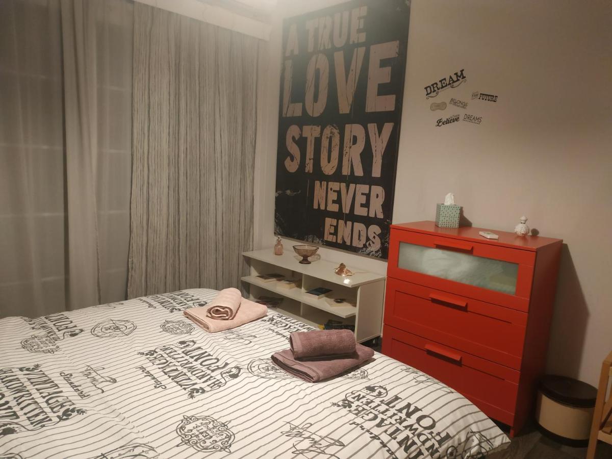 אתונה Cozy Apartment Near Metro Station Agia Marina מראה חיצוני תמונה